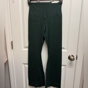 NWT Aerie Offline Real Me Xtra high rise bootcut leggings size L short GREEN